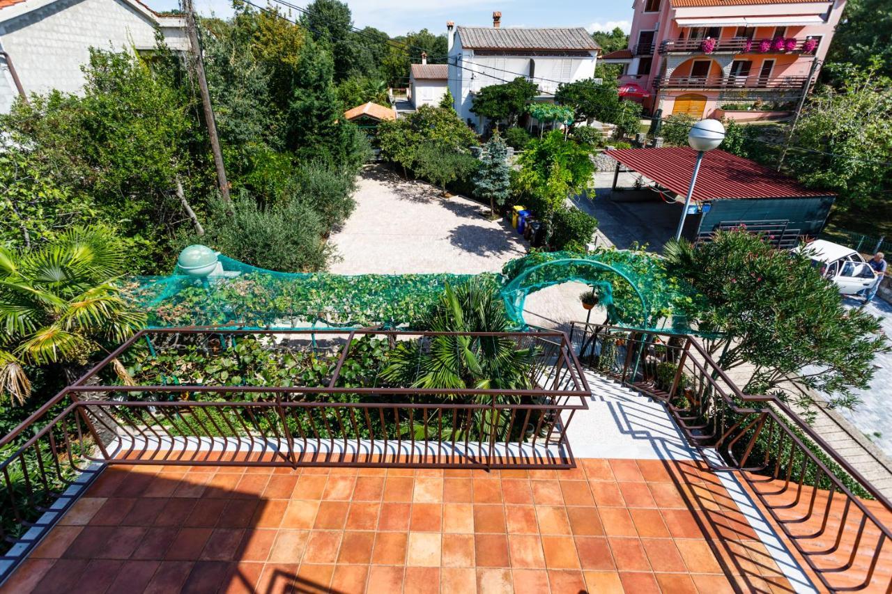 Apartment Gordana Malinska Exterior foto